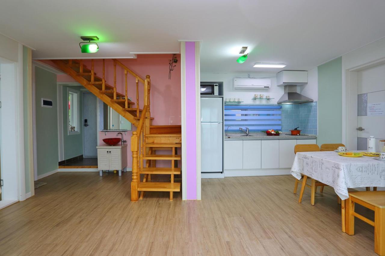 Montmartre Villa Namhe Kültér fotó